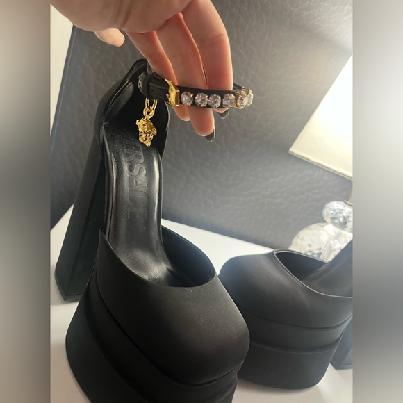 Versace Medusa Aevitas Platform Black - Picture 4 of 7